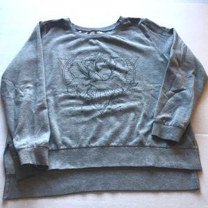 "Zoe & Liv” sweater with design (XL)